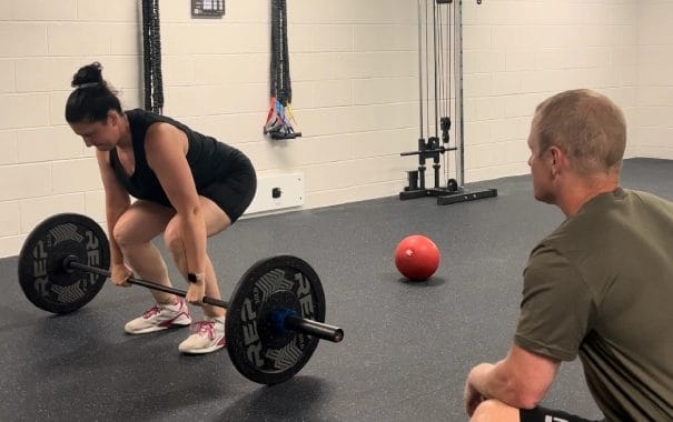 woman lift weight